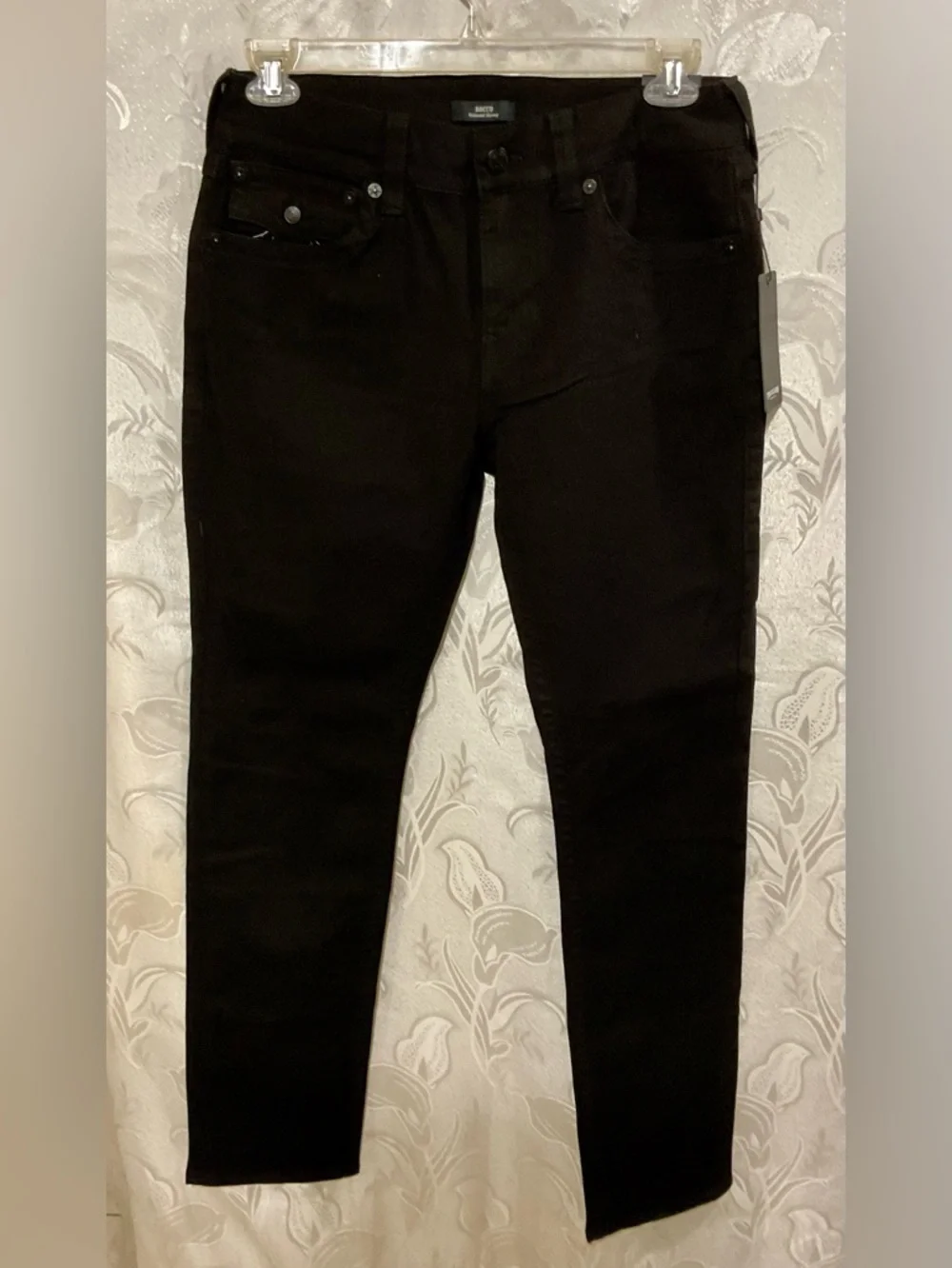True Religion Men's Black Rocco Relaxed Skinny Size 31/32